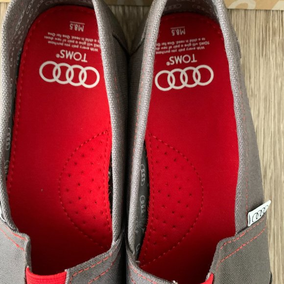 TOMS Audi Limited Edition Gray Red Men’s 8.5 - Picture 2 of 4
